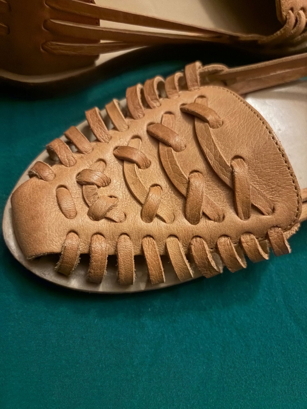 Nisolo  Huarache Light brown/caramel leather, flat woven sandals, size 8